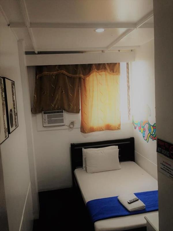 Dormitels.Ph Ust Hotell Manila Eksteriør bilde